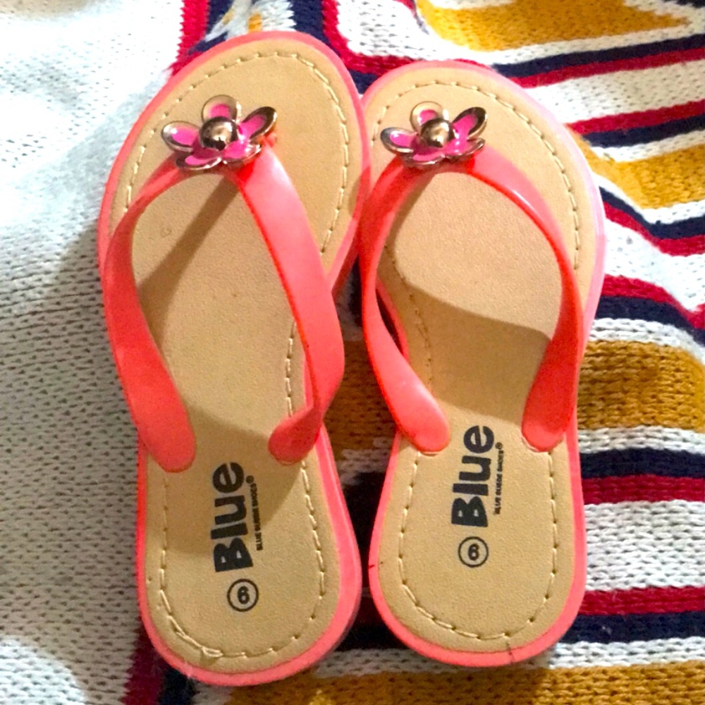 Beautiful slippers for girls